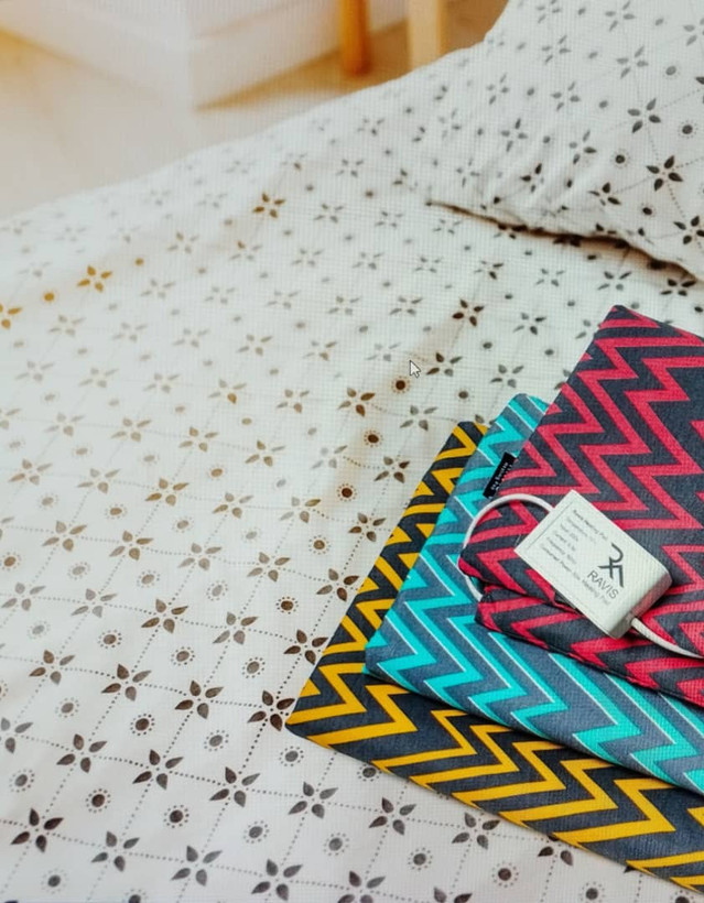 تشک برقی راویس
